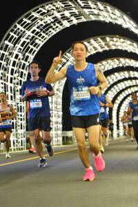 BIB: 40144, 41785, 40320
                            <button type="button" onclick="openModal(19885539)" class="btn btn-primary btn-sm float-right btn-popup" data-toggle="modal" data-target=".modal-high-quality">
                        <i class="fas fa-shopping-cart"></i> Add to Cart
                    </button>
                                            <button type="button" onclick="isThisMe(19885539, true)" class="btn btn-success btn-sm float-right btn-popup btn-isme hidden" data-toggle="tooltip" data-placement="bottom" title="นี่คือรูปของคุณใช่ไหม คลิกที่นี่เพื่อเอาเข้าอัลบั้ม">
                        <i class="fas fa-plus"></i> Add to album
                    </button>
                    <button type="button" onclick="isThisMe(19885539, false)" class="btn btn-warning btn-sm float-right btn-popup btn-isnotme hidden">
                        <i class="fas fa-ban"></i> Remove from album
                    </button>